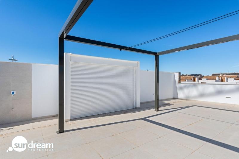 Villa pareada de 3 dormitorios con piscina privada y solarium a la venta en San Javier