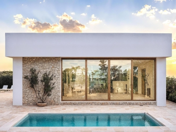 Villa en venta obra nueva Las Filipinas Orihuela Costa