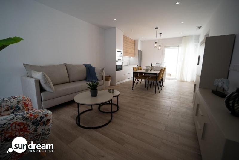 Chalet en venta obra nuevac on piscina en San Javier
