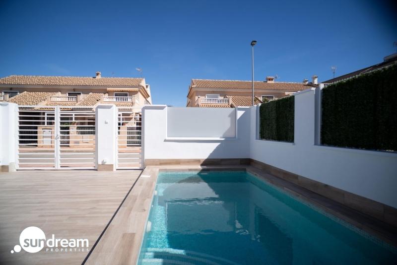 g_42278-15-4 Chalet en venta obra nuevac on piscina en San Javier
