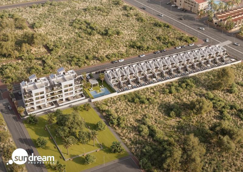 Villa de 3 dormitorios con piscina privada a la venta en Torrevieja