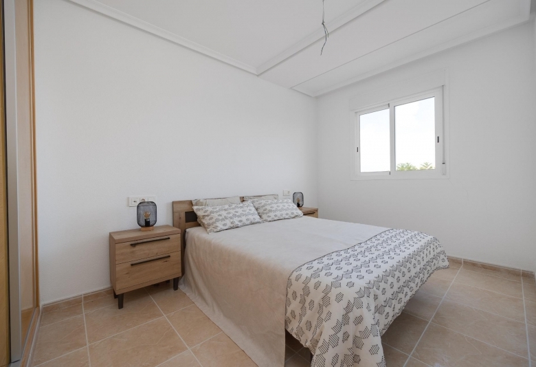 Piso en venta obra nueva con piscina en San Fulgencio