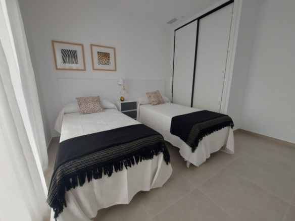 VILLA DE 3 DORMITORIOS  EN UNA PLANTA DE NUEVA CONSTRUCCIÓN EN TORREPACHECO