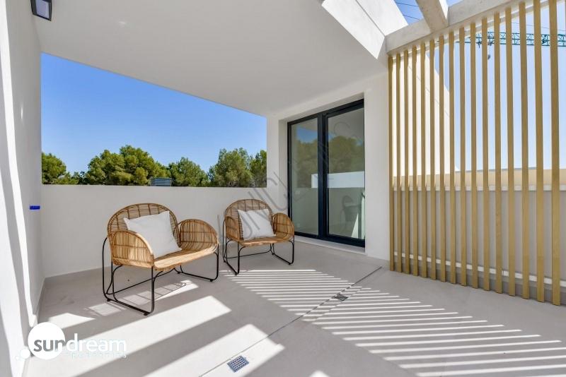 g_42653-13-31 Villa en venta obra nueva con piscina en Finestrat