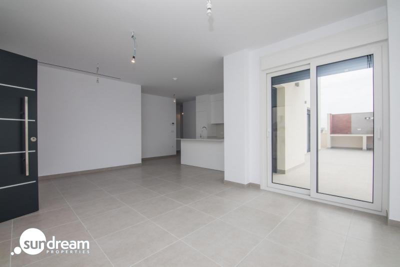 VILLA INDEPENDIENTE DE 3 DORM. DE NUEVA CONSTRUCCIÓN EN POLOP.