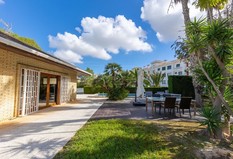 Villa en Orihuela Costa