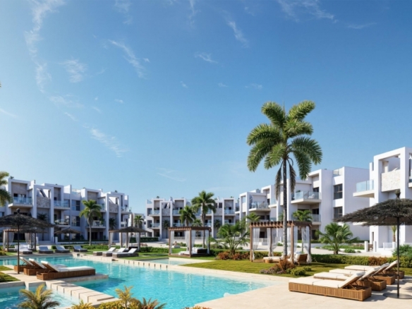 Apartamento de nueva construcción con 2 dormitorios en La Serena Golf a 300m. de la playa.