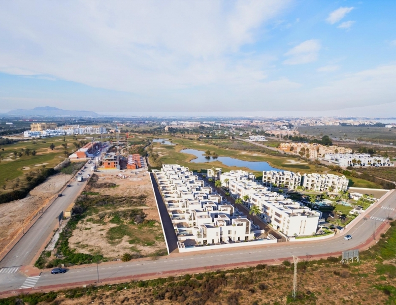 Apartamento de nueva construcción con 3 dormitorios cerca de la playa a la venta en La Serena Golf – Los Alcazares