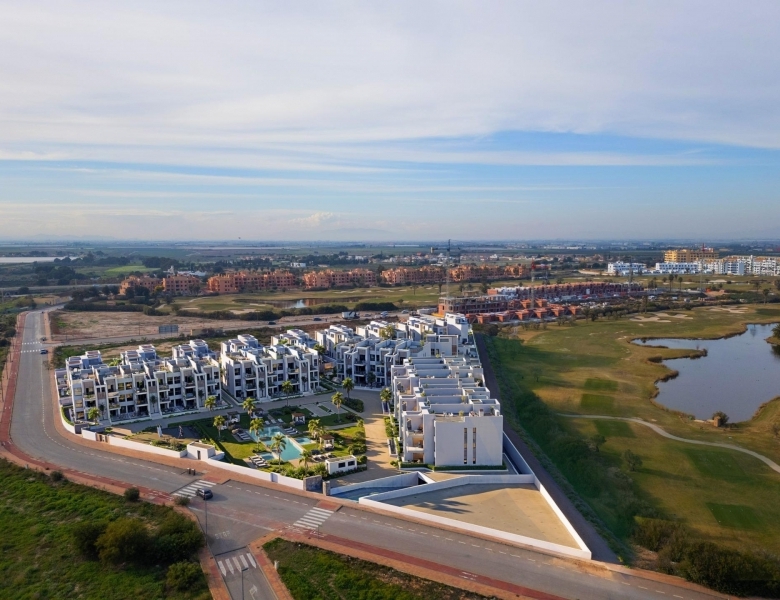 Apartamento de nueva construcción con 3 dormitorios cerca de la playa a la venta en La Serena Golf – Los Alcazares