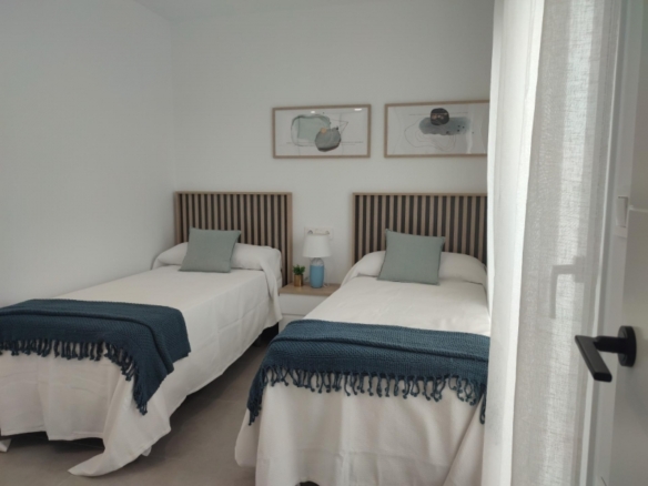 Villa de una sola planta con 3 dormitorios con piscina privada a la venta en Balsicas(Murcia)
