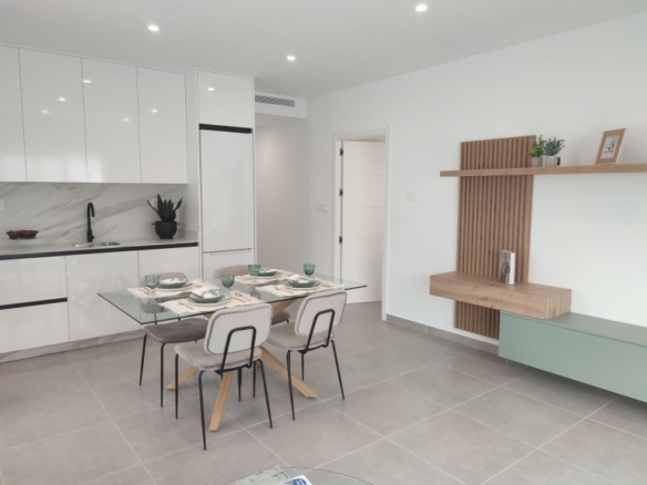 Villa de una sola planta con 3 dormitorios con piscina privada a la venta en Balsicas(Murcia)