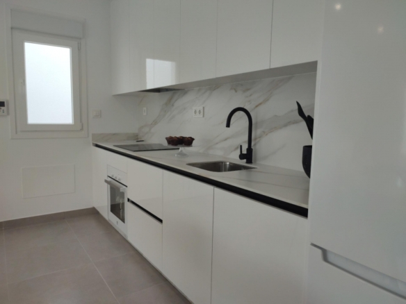 Villa de una sola planta con 3 dormitorios con piscina privada a la venta en Balsicas(Murcia)