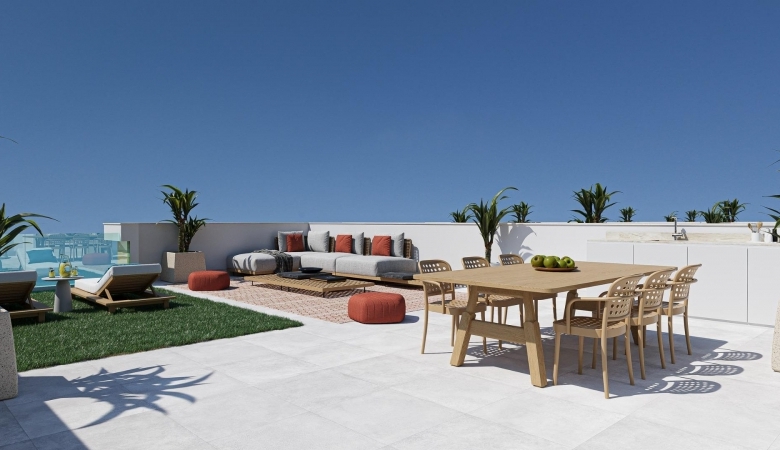 Villa de una sola planta de 3 dormitorios con piscina privada y solárium en El Jimenado, Murcia
