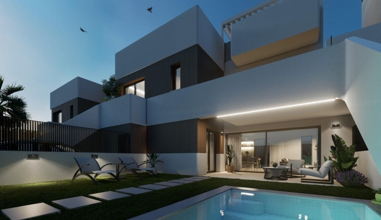 Bungalow de planta baja con 2 dormitorios y piscina privada a la venta en San Pedro del Pinatar