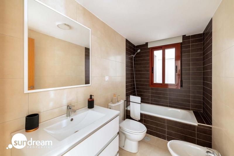 g_43050-15-18 Apartamento moderno de 3 dormitorios a la venta en Avileses(Murcia)