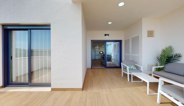 Bungalow de planta baja con 2 dormitorios y 2 amplias terrazas en Los Balcones(Torrevieja)