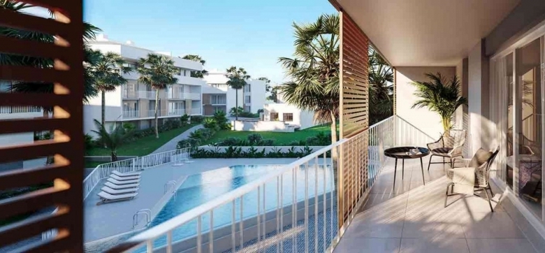 Apartamento de 3 dormitorios a 5 minutos de la playa, el puerto y el centro en venta en Jávea