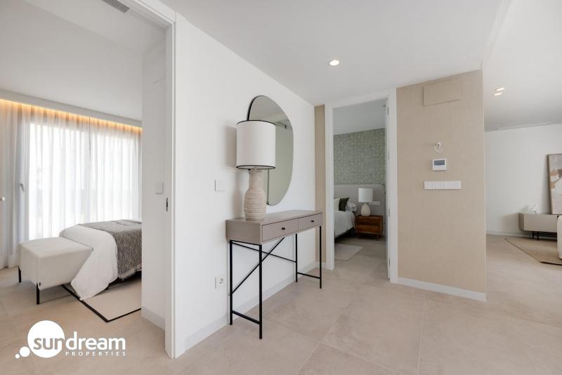 Villa adosada de 3 dormitorios con piscina privada y vistas al mar en venta en Mutxamel(Alicante)