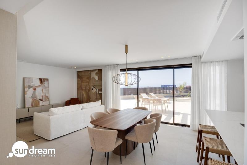 g_43174-5-18 Villa adosada de 3 dormitorios con piscina privada y vistas al mar en venta en Mutxamel(Alicante)