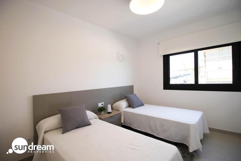 LO ROMERO GOLF, MAGNÍFICOS APARTAMENTOS EN PRIMERA LÍNEA 3 DORMITORIOS 2 BAÑOS