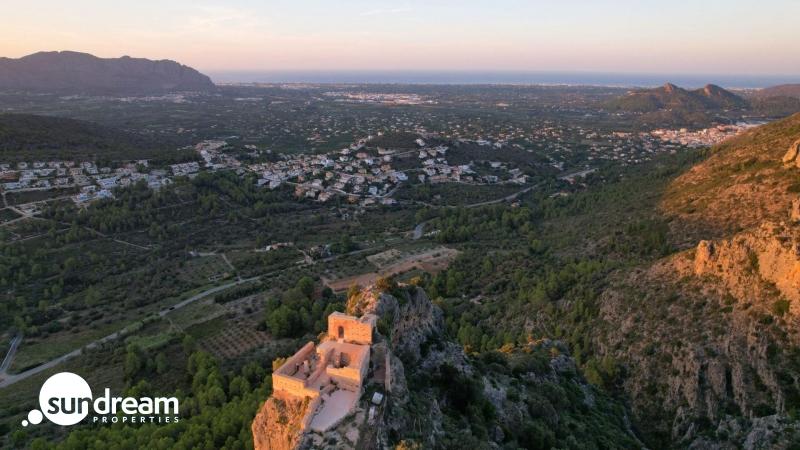 g_43188-6-16 Villa de lujo de nueva construcción de 3 dormitorios con vistas al mar y a la montaña – Pedreguer(Alicante)