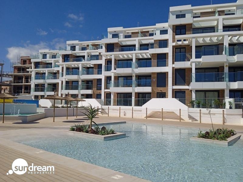 g_38921-14-16 Ático en venta con piscina en playa l’Estanyo Denia