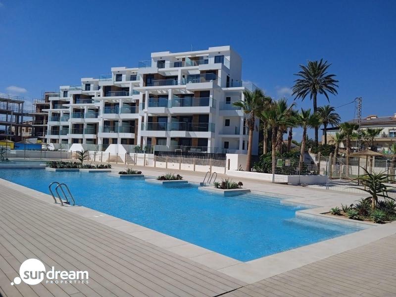 g_38921-14-18 Ático en venta con piscina en playa l’Estanyo Denia