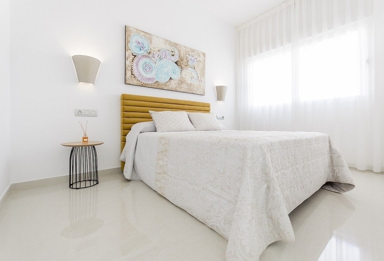 VILLA DE OBRA NUEVA EN PLAYA HONDA(LA MANGA).