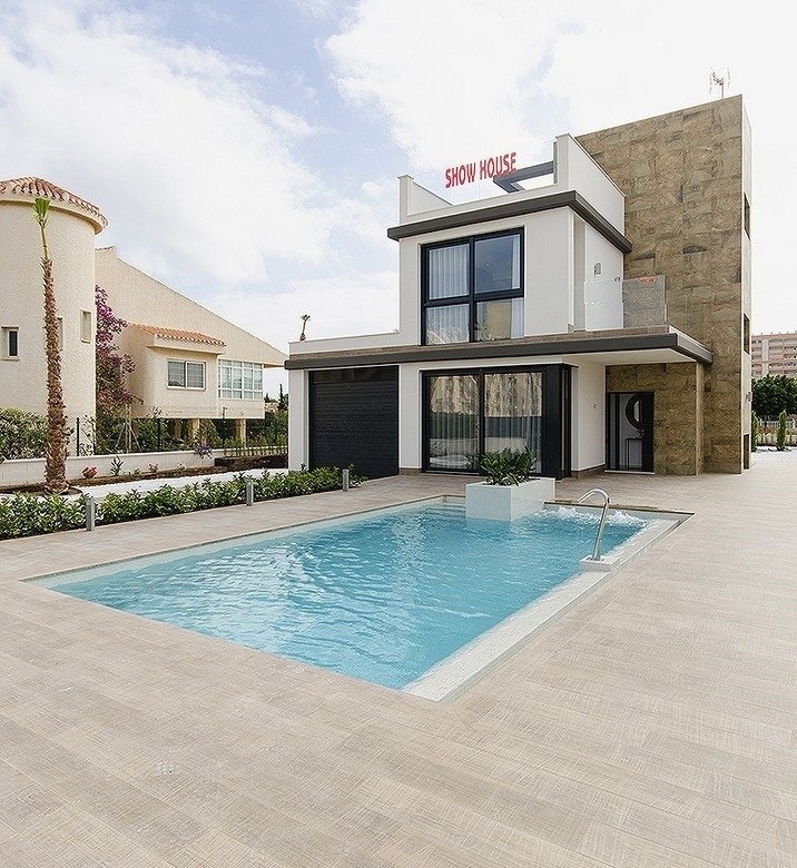 ¡LLAVE EN MANO! PRECIOSA VILLA DE OBRA NUEVA EN PLAYA HONDA(LA MANGA).