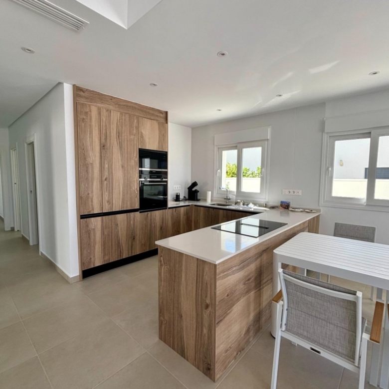 VILLA DE UNA PLANTA, TOTALMENTE PERSONALIZABLE EN CIUDAD QUESADA