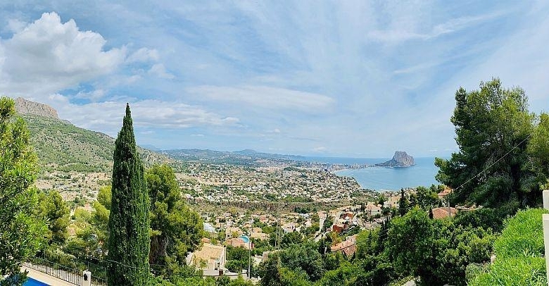VILLA EXCLUSIVA CON VISTAS ESPECTACULARES EN CALPE