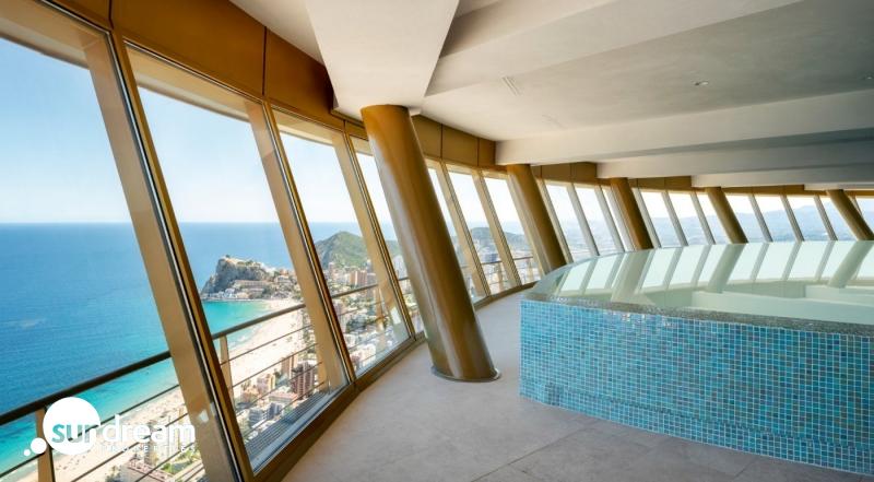 g_39552-6-19 EXCLUSIVO APARTAMENTO EN RASCACIELOS ICONICO DE 3 DORMITORIOS CON VISTAS ESPECTACULARES(BENIDORM).
