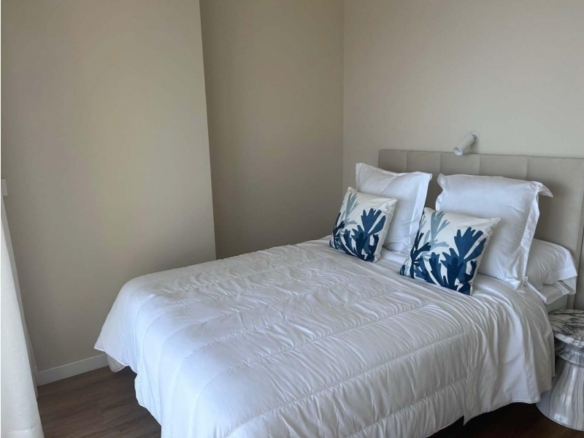 ESTUPENDO APARTAMENTO DE 2 DORMITORIOS EN EDIFICIO ICONICO  CON VISTAS ESPECTACULARES(BENIDORM).