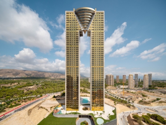 ESTUPENDO APARTAMENTO DE 2 DORMITORIOS EN EDIFICIO ICONICO  CON VISTAS ESPECTACULARES(BENIDORM).