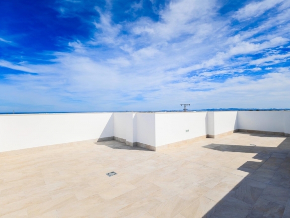 VILLAS DE OBRA NUEVA EN PILAR DE LA HORADADA EN EL CAMPO DE GOLF