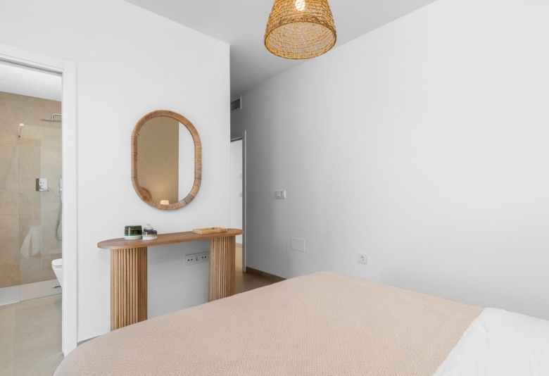 Apartamento de 2 dormitorios en segunda planta en Mar de Cristal(Cartagena)