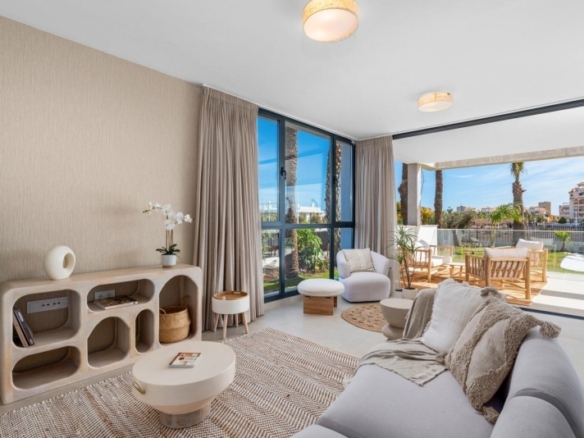 Apartamento de 2 dormitorios en segunda planta en Mar de Cristal(Cartagena)