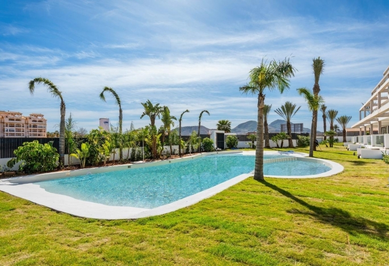 Apartamento de 2 dormitorios en segunda planta en Mar de Cristal(Cartagena)