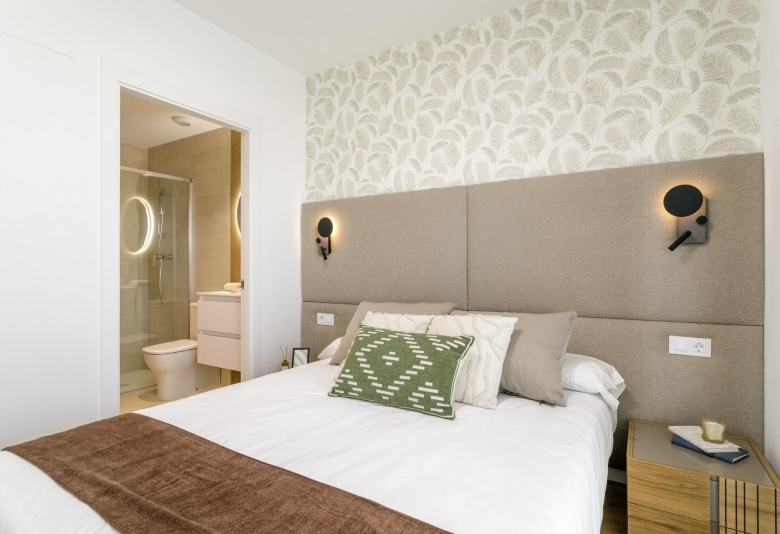 APARTAMENTO DE 2 DORM. EN PLANTA BAJA DE NUEVA CONSTRUCCIÓN EN TORREVIEJA A SOLO 700M DE LA PLAYA