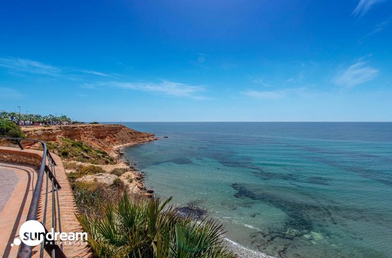 g_39618-11-29 APARTAMENTO DE 2 DORM. EN PLANTA BAJA DE NUEVA CONSTRUCCIÓN EN TORREVIEJA A SOLO 700M DE LA PLAYA