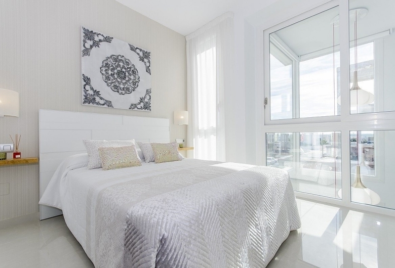 PRECIOSA VILLA MODERNA DE 3 DORM. DE NUEVA CONSTRUCCIÓN EN VERA, ALMERIA