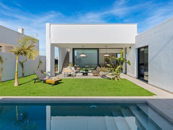 Villa en una sola planta de 3 dormitorios a la venta en Mar de Cristal(Cartagena)