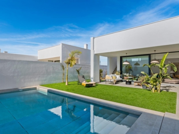 Villa en una sola planta de 3 dormitorios a la venta en Mar de Cristal(Cartagena)