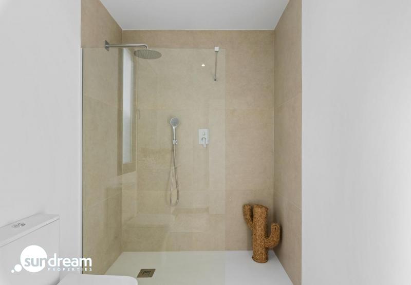 g_39711-24-27 Villa en una sola planta de 3 dormitorios a la venta en Mar de Cristal(Cartagena)