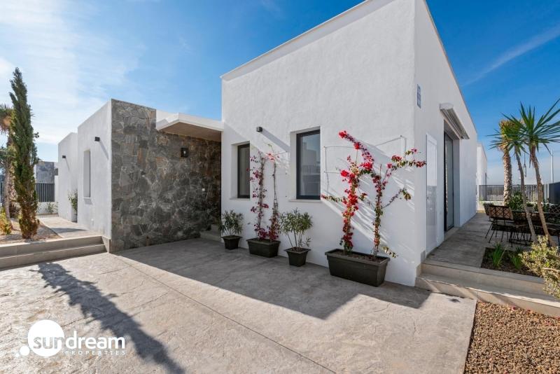 g_39711-24-38 Villa en una sola planta de 3 dormitorios a la venta en Mar de Cristal(Cartagena)