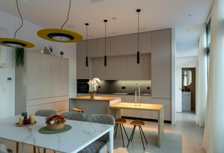 EXCLUSIVA VILLA MODERNA DE NUEVA CONSTRUCCIÓN EN PINAR DE CAMPOVERDE