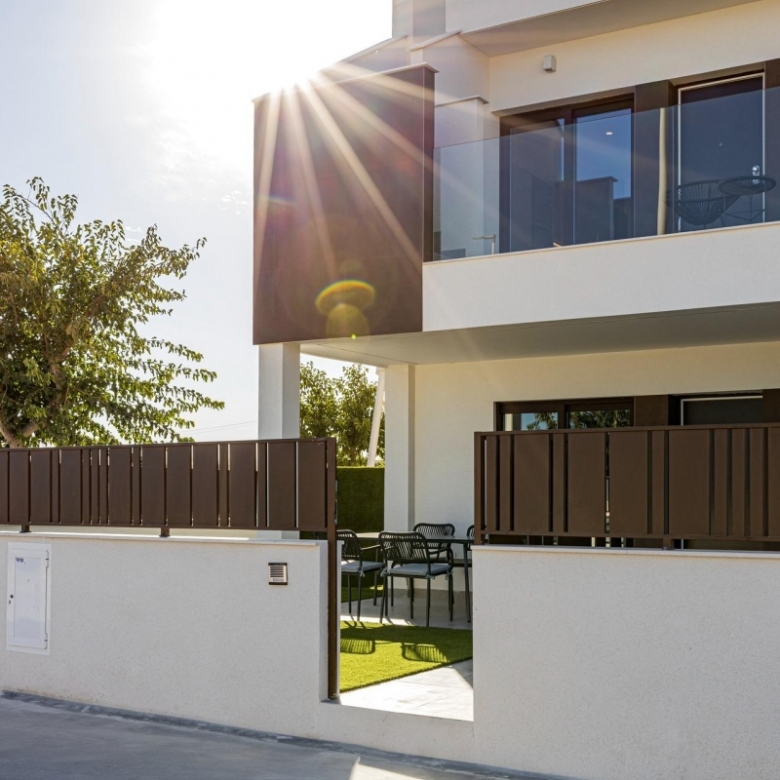 BUNGALOWS DE OBRA NUEVA, 2 DORMITORIOS, PLANTA ALTA, EN PILAR DE LA HORADADA
