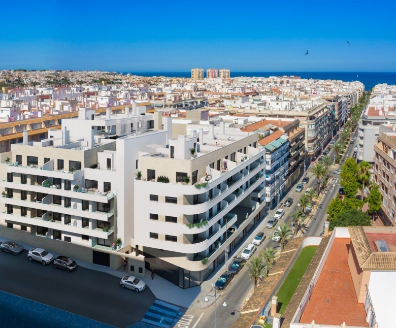 Ático de 2 dormitorios con vistas al mar en un nuevo complejo residencial en Torrevieja.