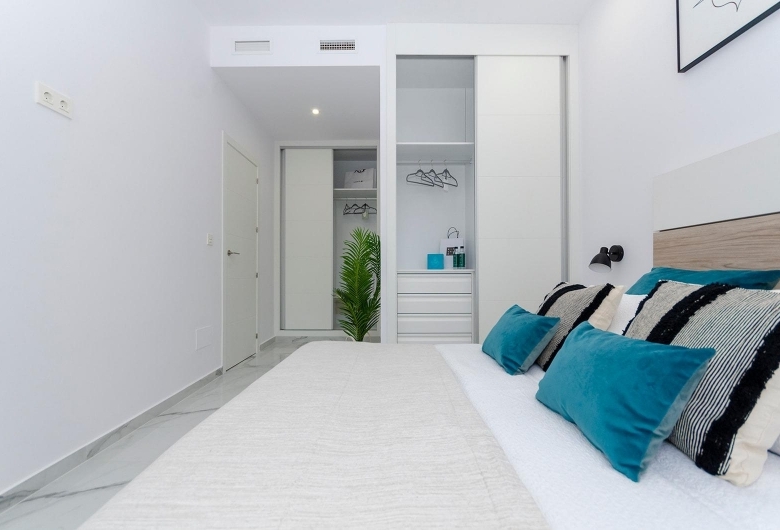 VILLA DE NUEVA CONSTRUCCIÓN DE 3 DORMITORIOS EN TORREVIEJA