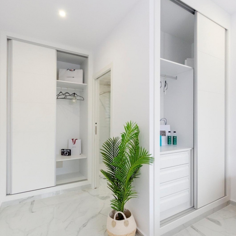 VILLA DE NUEVA CONSTRUCCIÓN DE 3 DORMITORIOS EN TORREVIEJA
